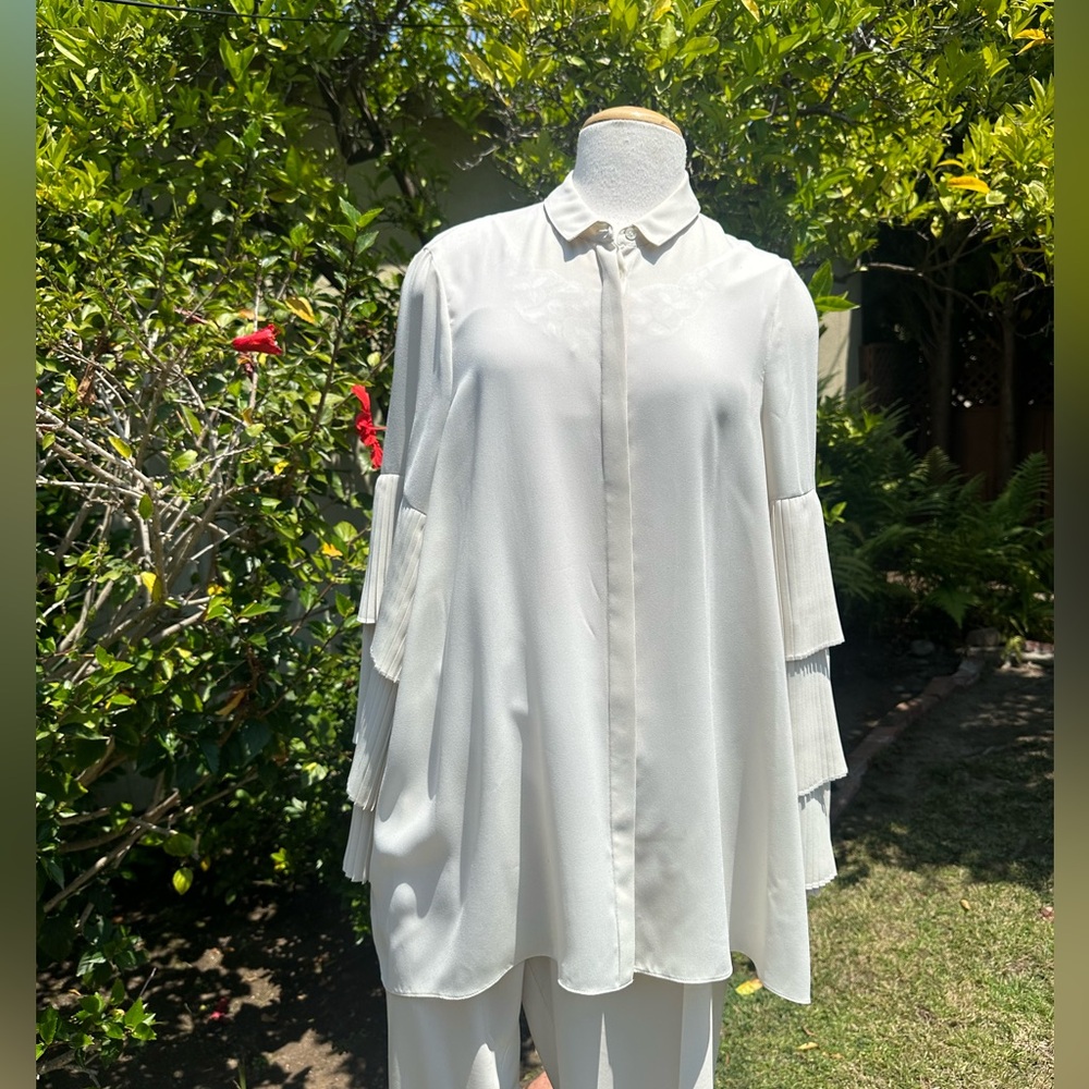 100% Polyester - image 1